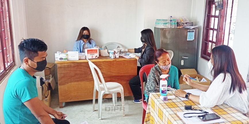 NCD screening under Social Health Responsibility Campaign held at New Market Panchayat hall on March 17. (DIPR Photo)